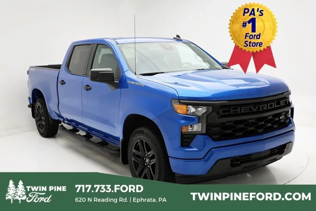 2023 Chevrolet Silverado 1500 Custom photo 1