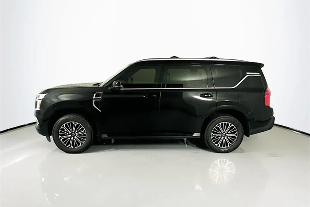2025 Nissan Armada Platinum photo 1
