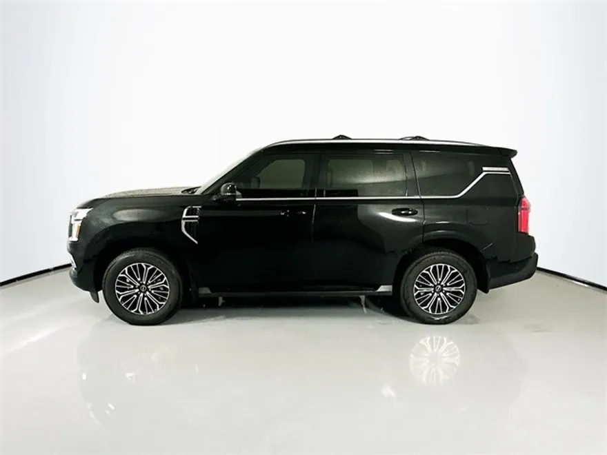 2025 Nissan Armada Platinum photo 1