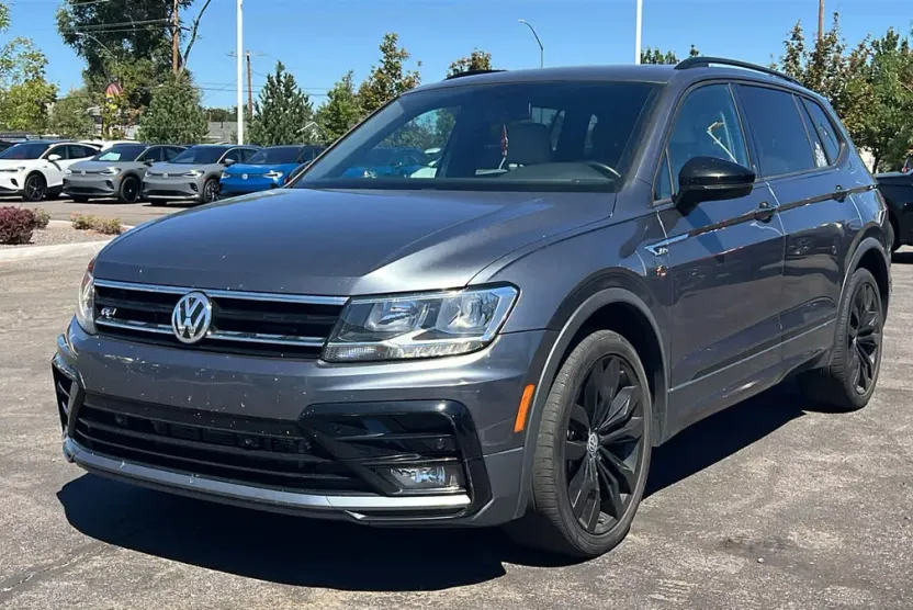 2021 Volkswagen Tiguan SE R-Line Black photo 1