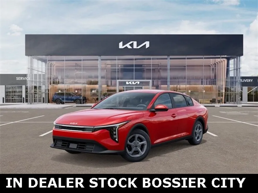 2025 Kia K4 LXS photo 1