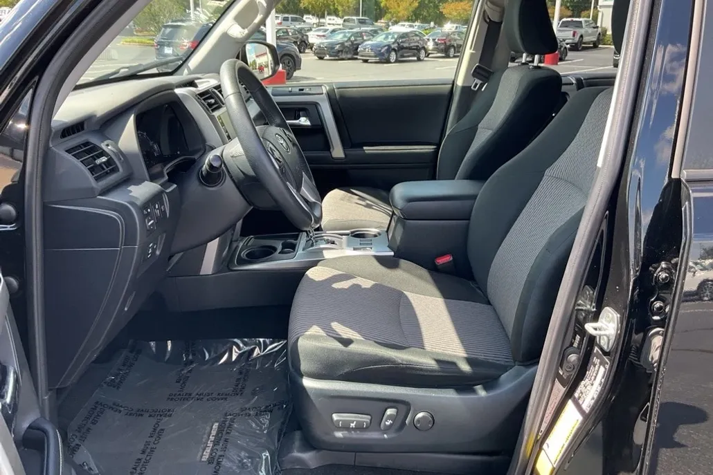 2024 Toyota 4Runner SR5 photo 1