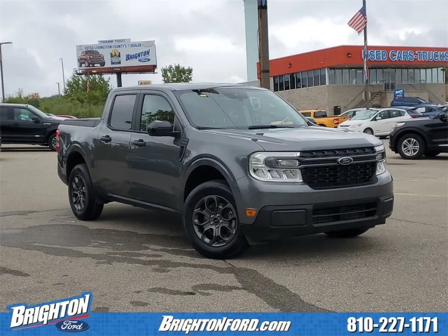 2024 Ford Maverick XLT photo 1