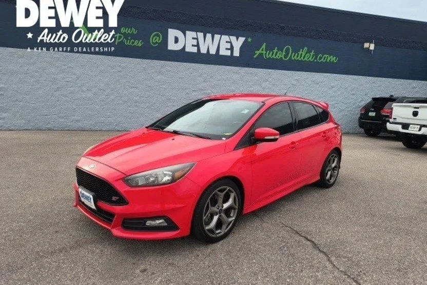 2017 Ford Focus ST photo 1