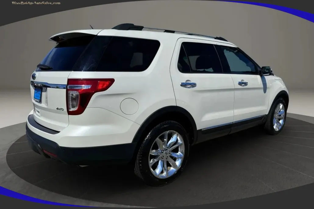 2015 Ford Explorer Limited Sport photo 1