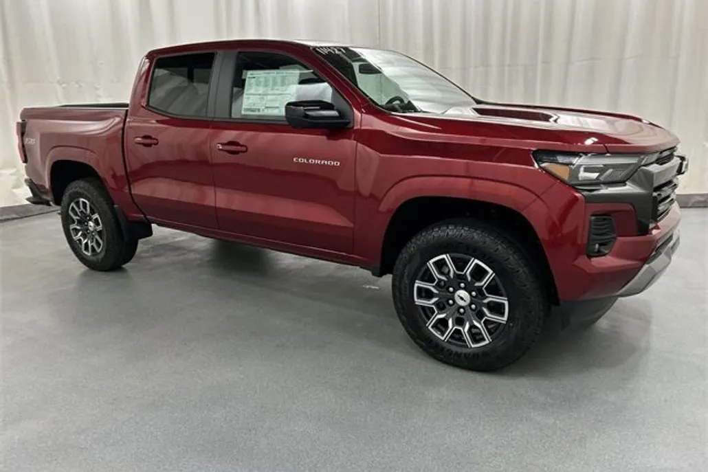 2026 Chevrolet Colorado Z71 photo 1