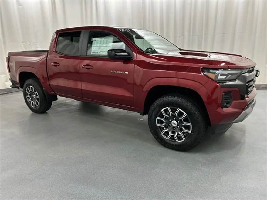 2026 Chevrolet Colorado Z71 photo 1
