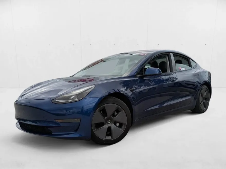 2021 Tesla Model 3 Standard Range Plus photo 1