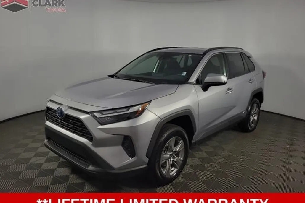 2024 Toyota RAV4 Hybrid XLE Sport photo 1