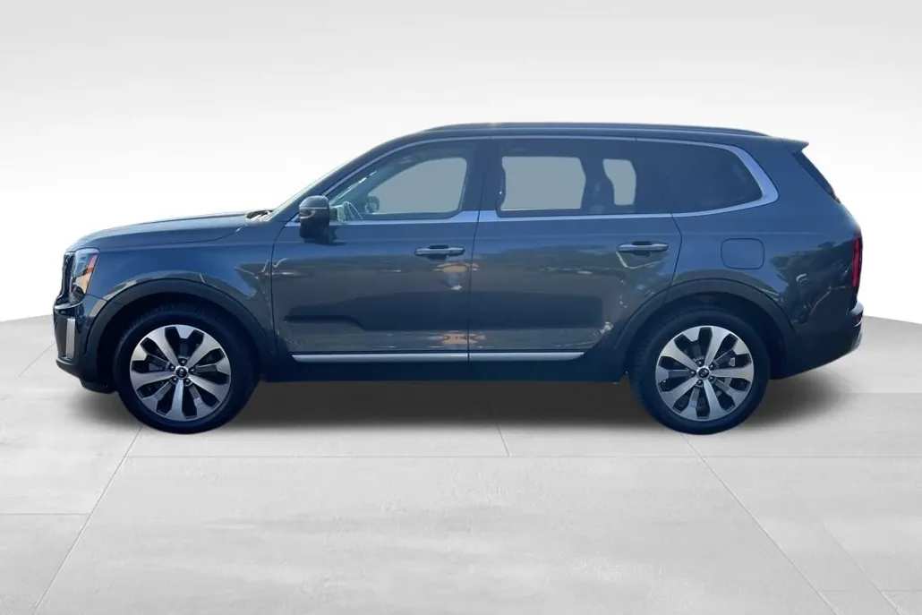 2020 Kia Telluride S photo 1