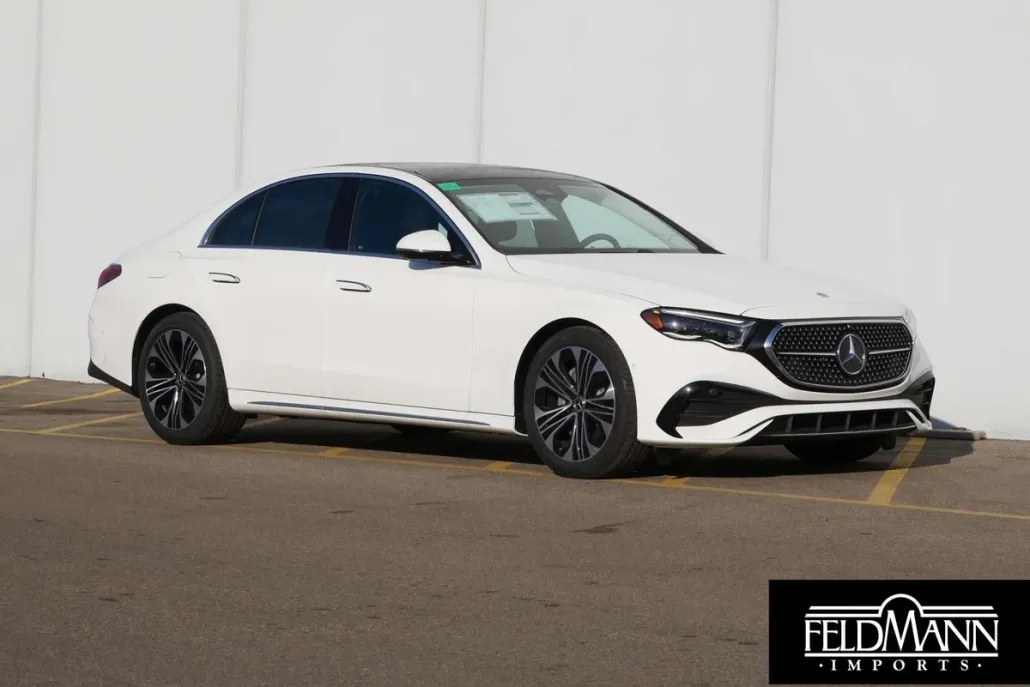 2025 Mercedes Benz E 350 4MATIC photo 1