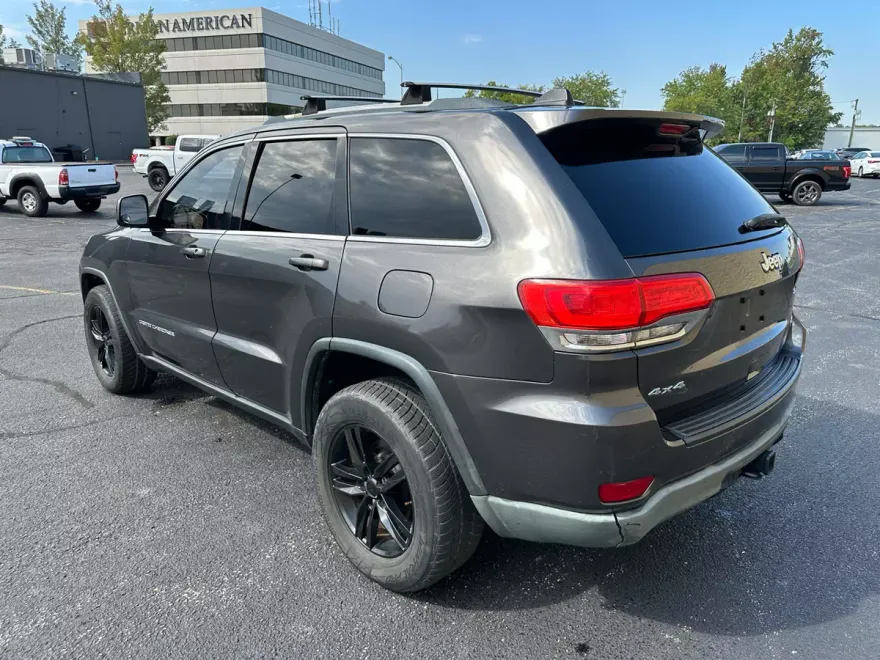 2014 Jeep Grand Cherokee Laredo photo 1