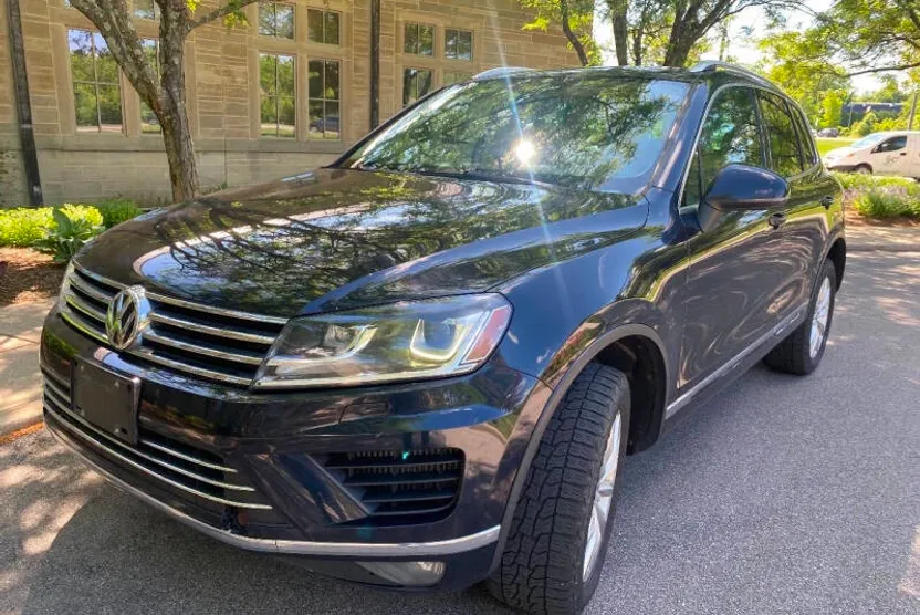 2015 Volkswagen Touareg V6 FSI TDI Hybrid photo 1