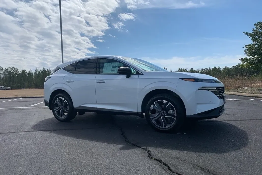 2025 Nissan Murano SL photo 1