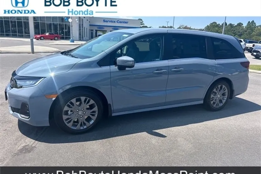 2026 Honda Odyssey Touring photo 1