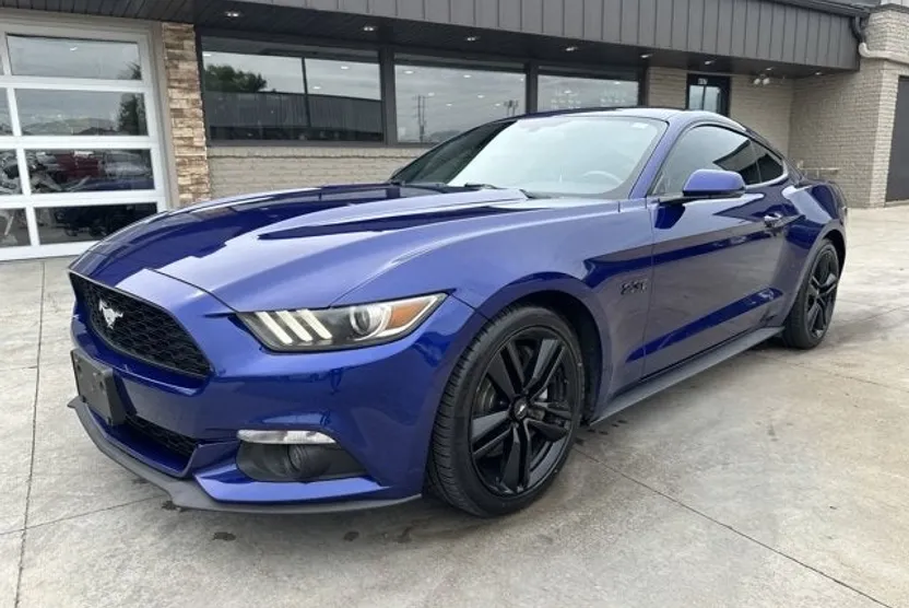 2015 Ford Mustang EcoBoost Premium photo 1