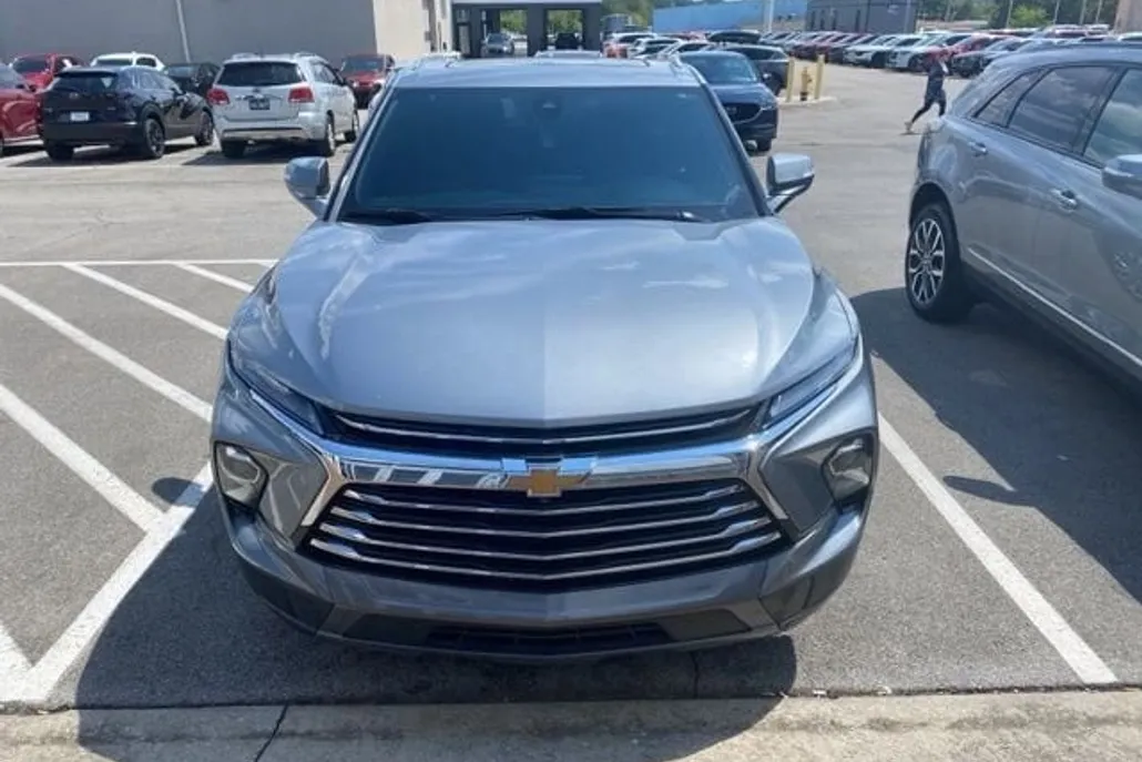 2024 Chevrolet Blazer Base photo 1