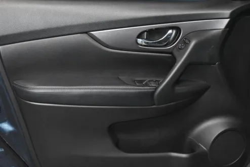 2016 Nissan Rogue S photo 3
