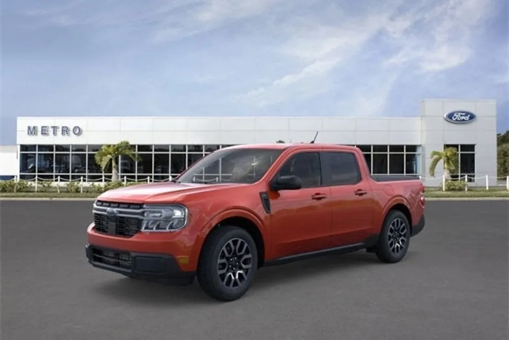 2024 Ford Maverick Lariat photo 1