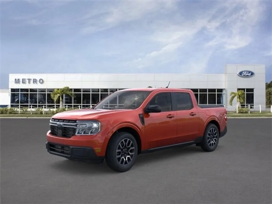 2024 Ford Maverick Lariat photo 1