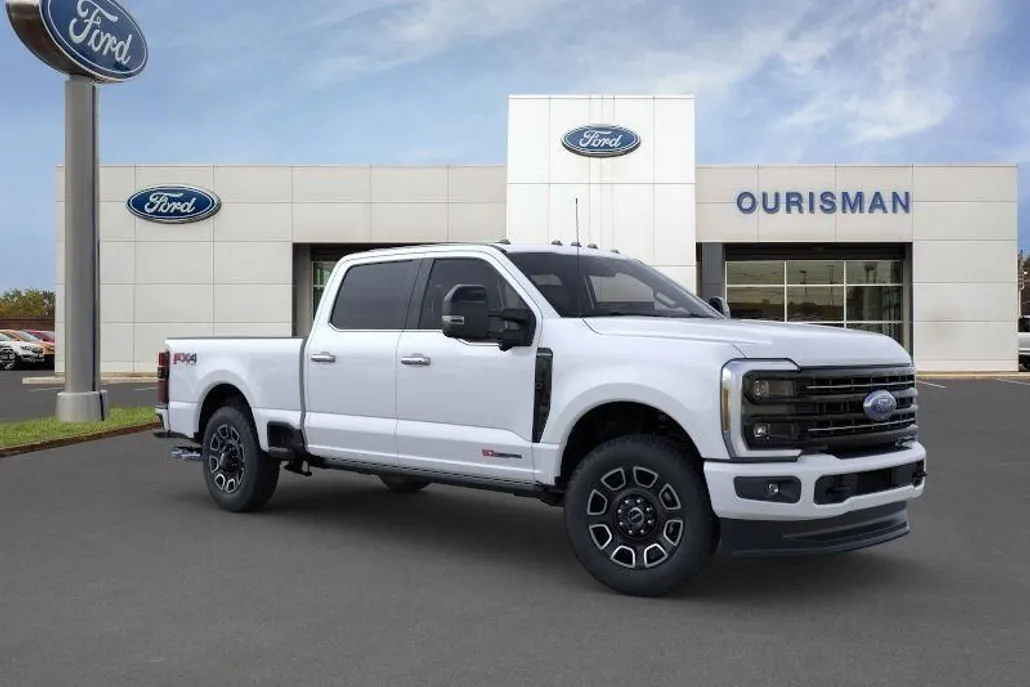 2025 Ford F-250 Platinum photo 1