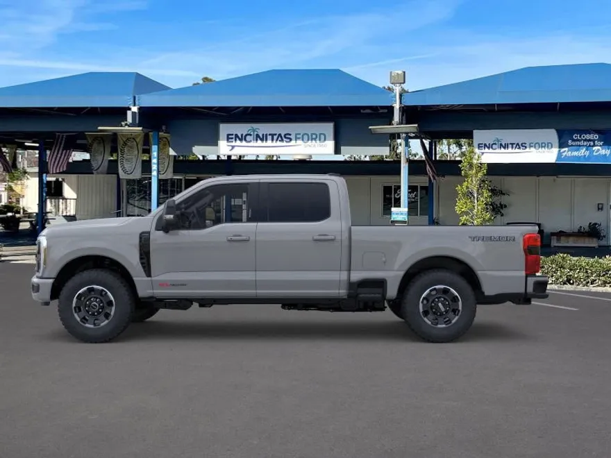 2026 Ford F-250 Lariat photo 1