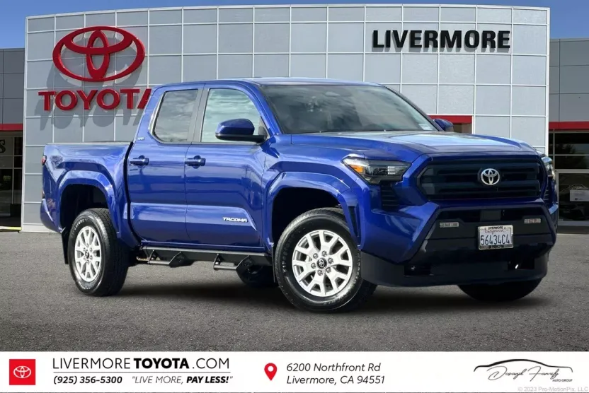 2024 Toyota Tacoma SR5 photo 1