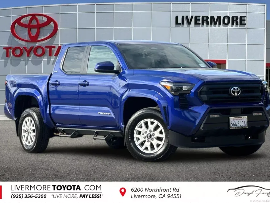 2024 Toyota Tacoma SR5 photo 1