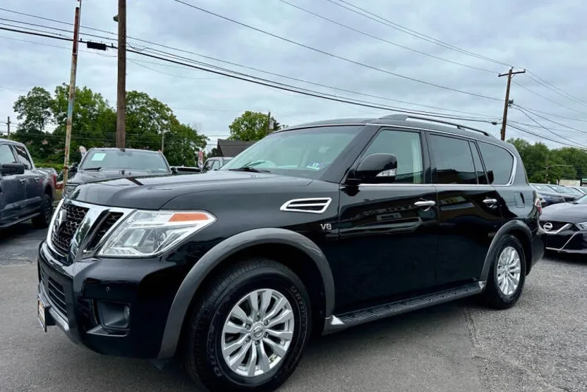 2019 Nissan Armada SV photo 1