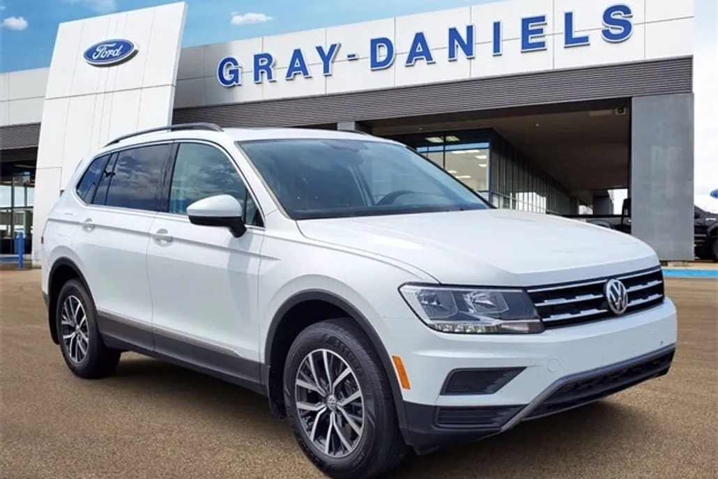 2020 Volkswagen Tiguan SE photo 1