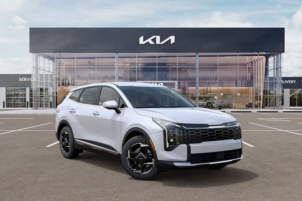 2026 Kia Sportage EX photo 1
