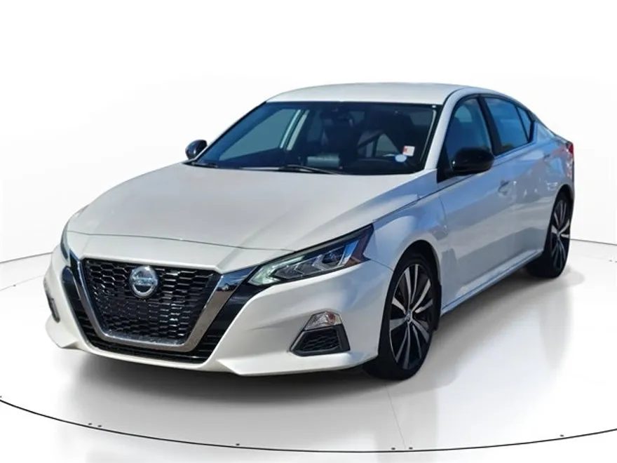 2020 Nissan Altima 2.5 SR photo 1