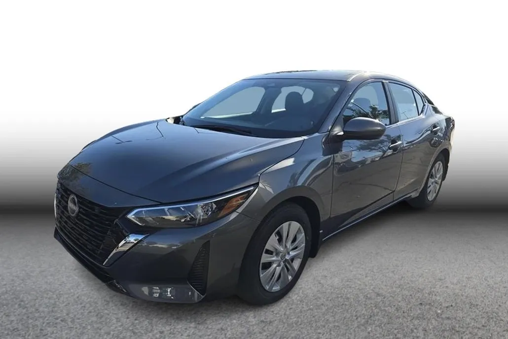 2025 Nissan Sentra photo 1