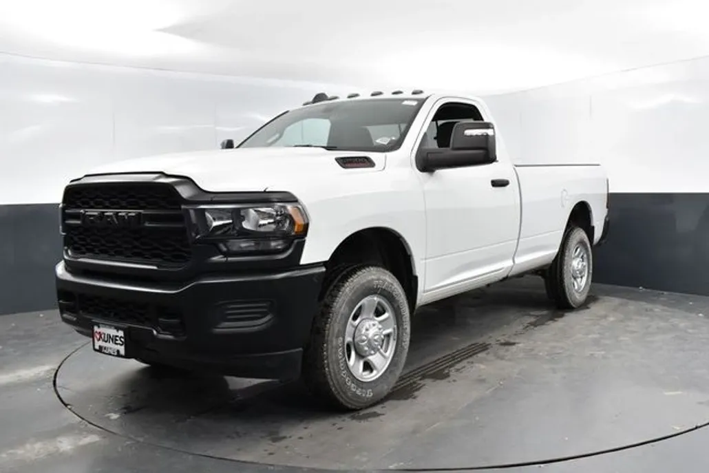 2024 Ram 2500 Tradesman photo 1