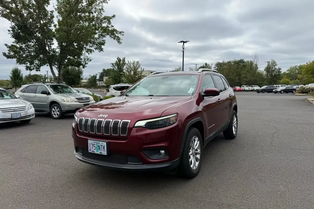 2019 Jeep Cherokee Latitude photo 1