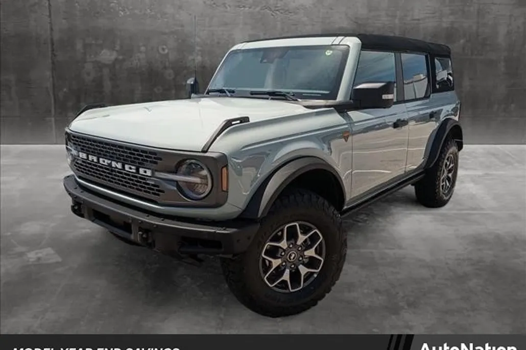 2024 Ford Bronco Badlands photo 1