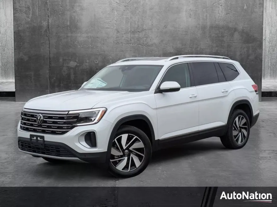 2025 Volkswagen Atlas SEL photo 1