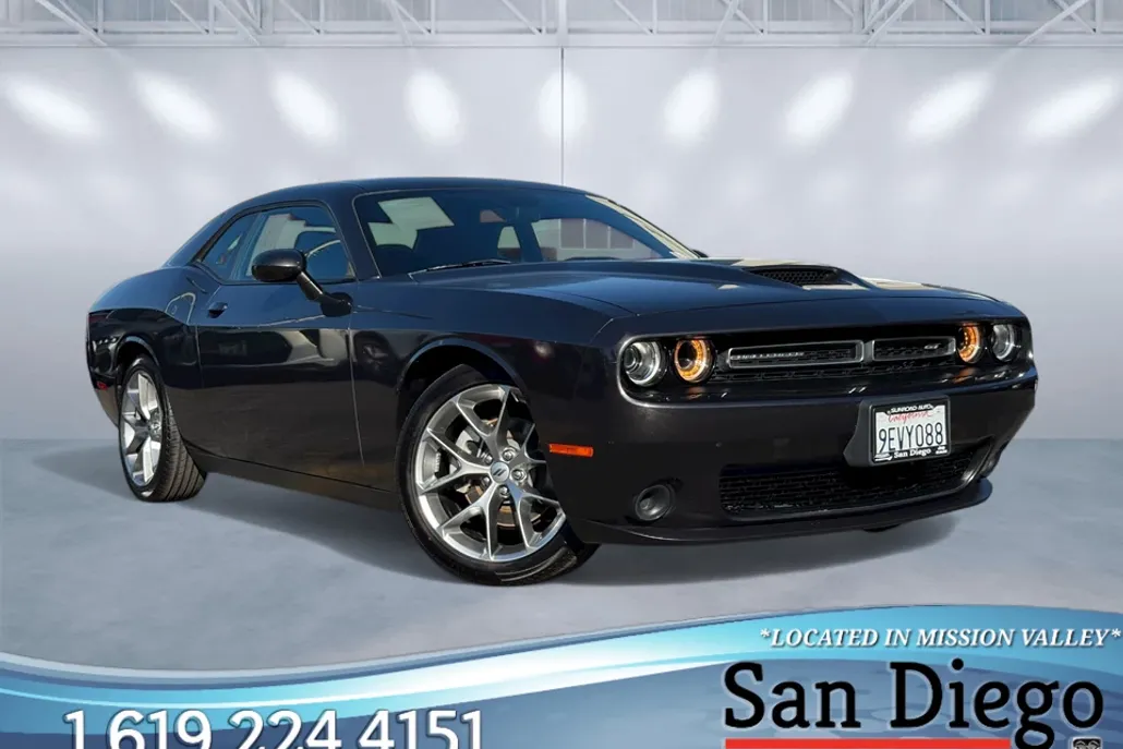 2023 Dodge Challenger GT photo 1