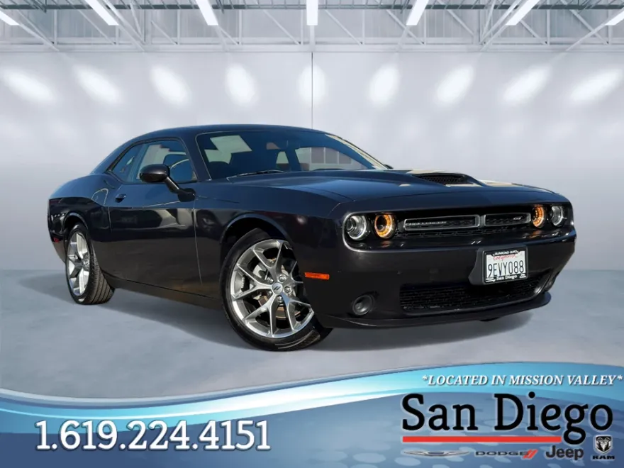 2023 Dodge Challenger GT photo 1