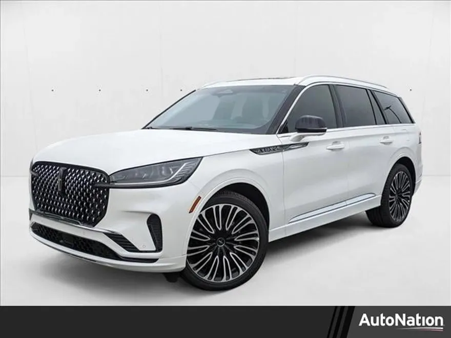 2025 Lincoln Aviator Black Label photo 1