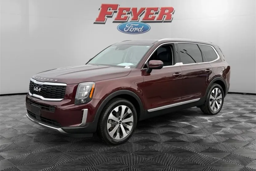 2022 Kia Telluride EX photo 1