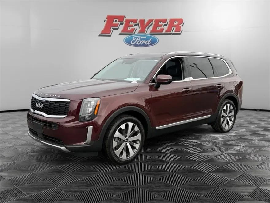 2022 Kia Telluride EX photo 1