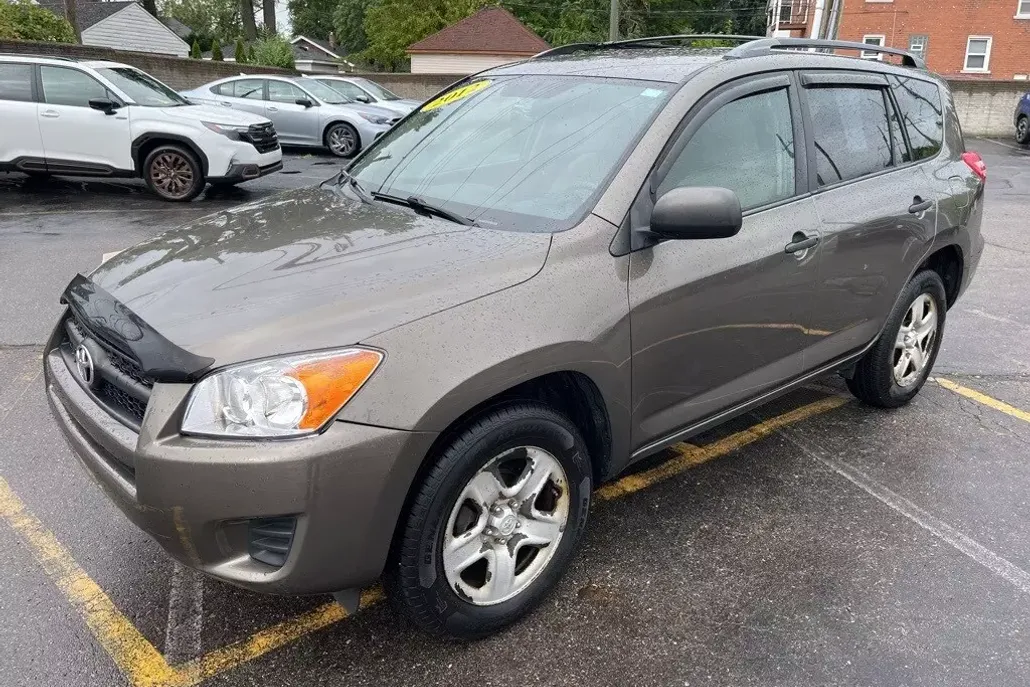 2012 Toyota RAV4 Base photo 1