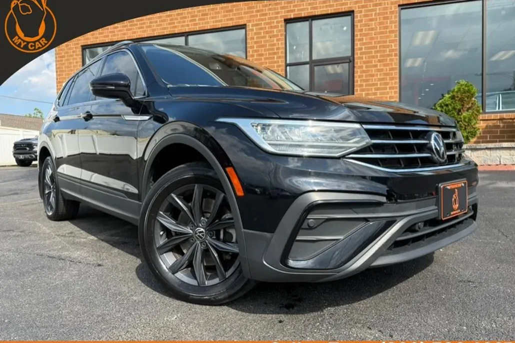2022 Volkswagen Tiguan SE photo 1