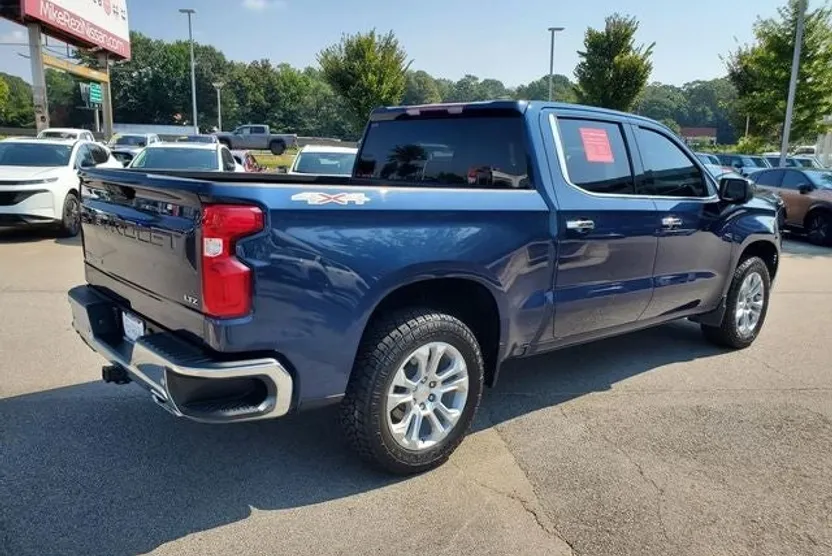 2023 Chevrolet Silverado 1500 LTZ photo 1