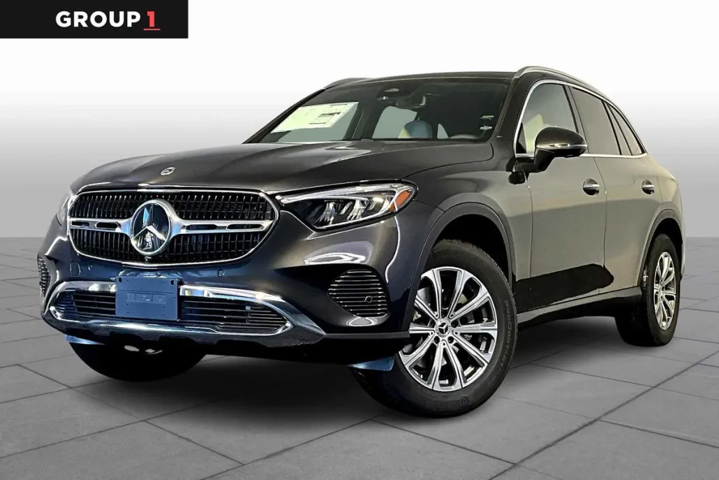 2026 Mercedes Benz GLC 300 4MATIC photo 1