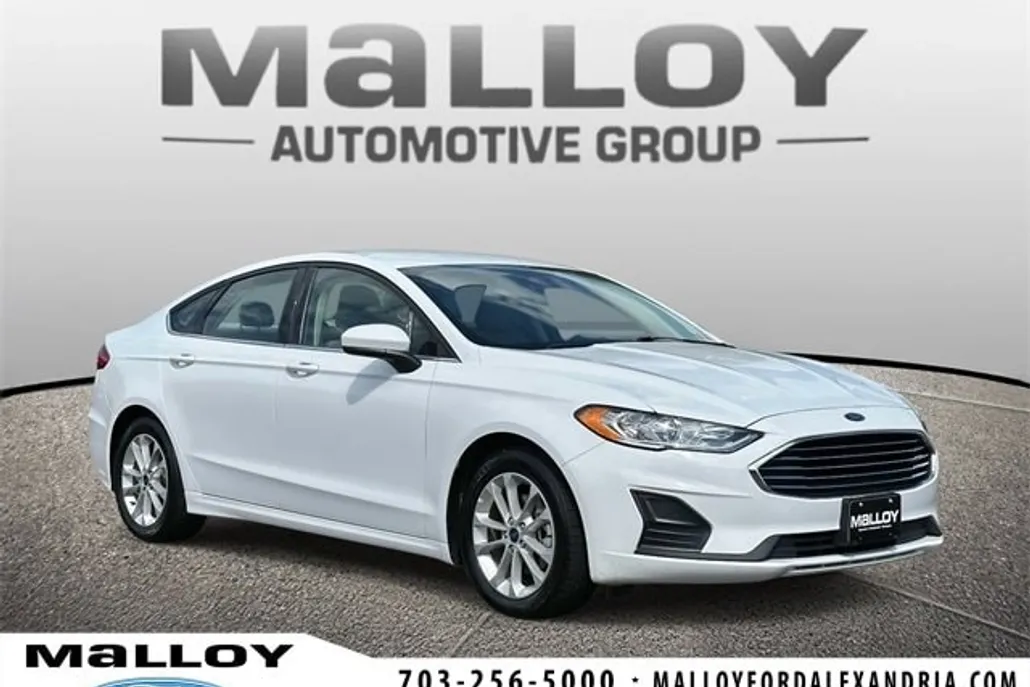 2020 Ford Fusion SE photo 1