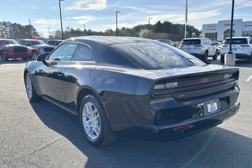 2025 Dodge Charger Daytona R/T photo 3