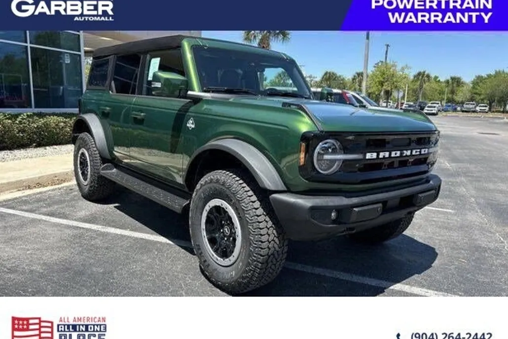2025 Ford Bronco Outer Banks photo 1