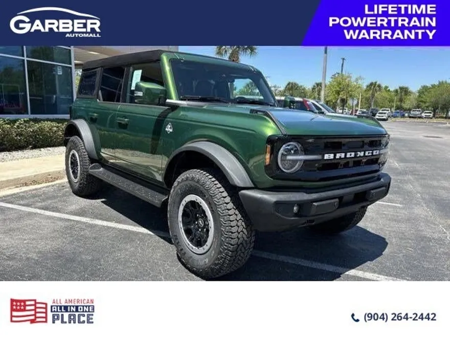 2025 Ford Bronco Outer Banks photo 1